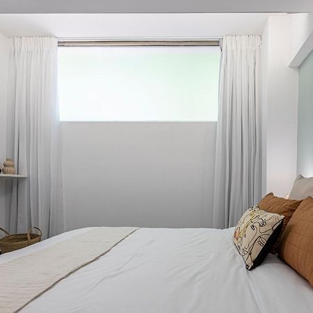 Phaedrus Living: City Center Luxury Flat Loukianou Athens Luaran gambar