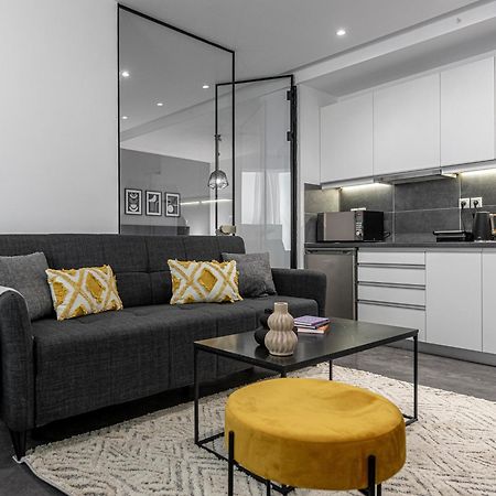 Phaedrus Living: City Center Luxury Flat Loukianou Athens Luaran gambar
