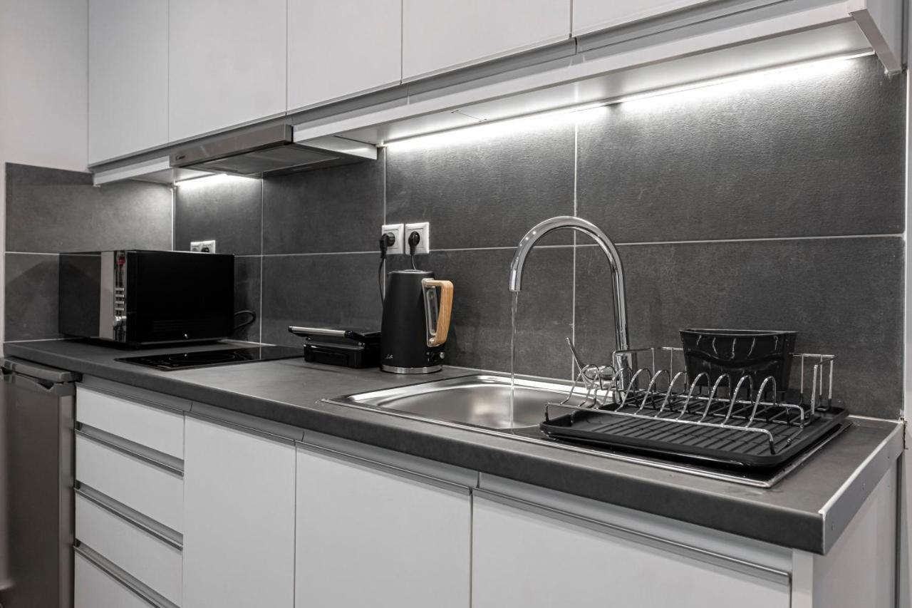 Phaedrus Living: City Center Luxury Flat Loukianou Athens Luaran gambar